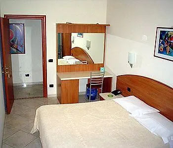 Отель Hotel2000 Милан