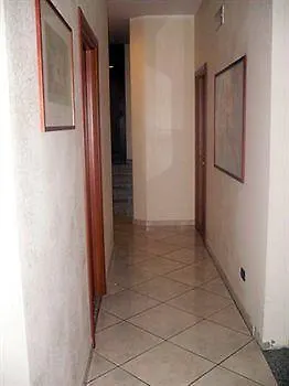 Hotel2000 Милан