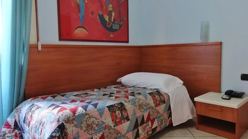 Hotel2000 Милан Италия